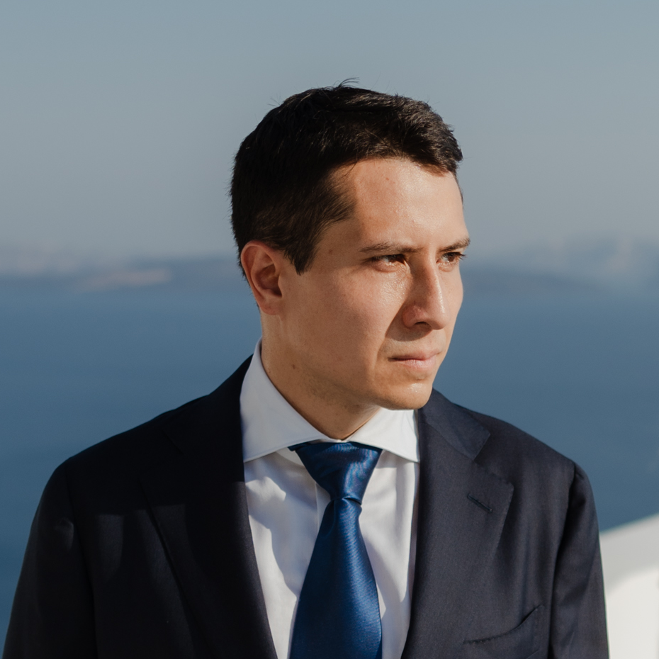 Alejandro Lopez-Lira
